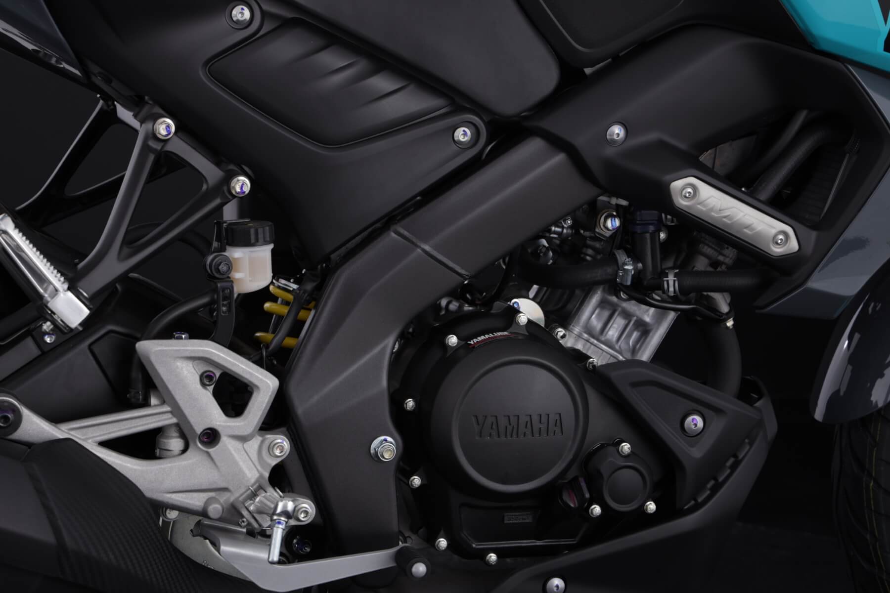 Detalle MT-09 asiento y tanque